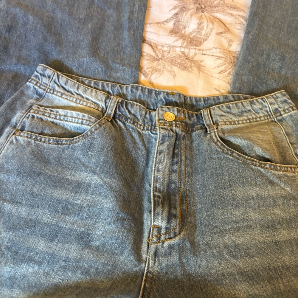 white birch Light Wash Denim Wide Leg Jeans with Patchwork - Picture 3 of 6